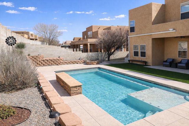 5529 Sandoval Drive NE, Rio Rancho, NM 87144