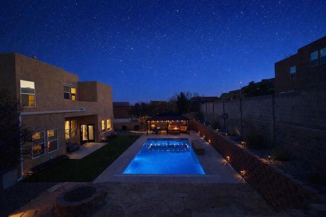 5529 Sandoval Drive NE, Rio Rancho, NM 87144