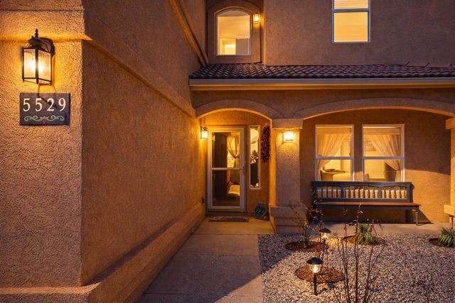 5529 Sandoval Drive NE, Rio Rancho, NM 87144