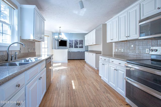 105 Kingswood Circle, Pinehurst, NC 28374