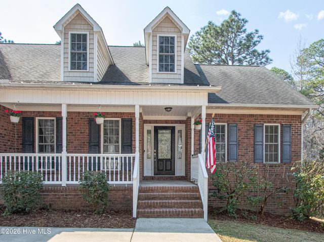 105 Kingswood Circle, Pinehurst, NC 28374