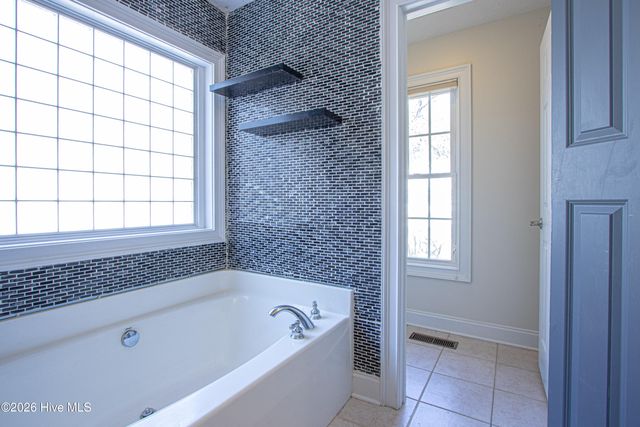 105 Kingswood Circle, Pinehurst, NC 28374