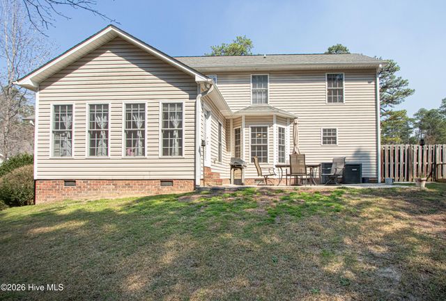 105 Kingswood Circle, Pinehurst, NC 28374