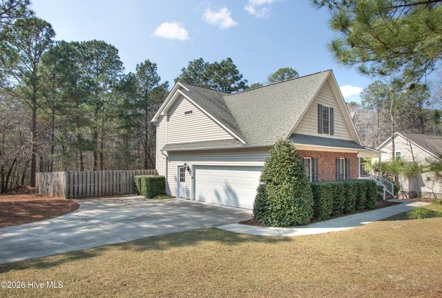 105 Kingswood Circle, Pinehurst, NC 28374