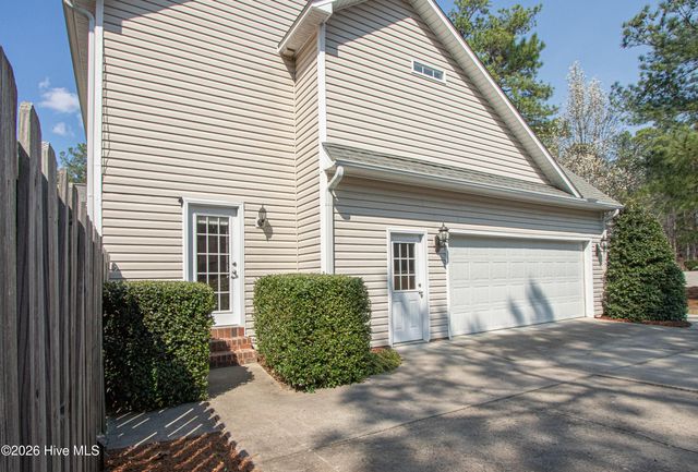 105 Kingswood Circle, Pinehurst, NC 28374