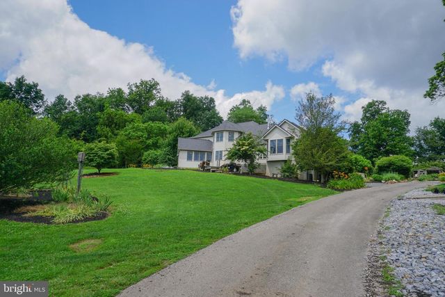 4815 ZEIGLERS CHURCH RD, Spring Grove, PA 17362