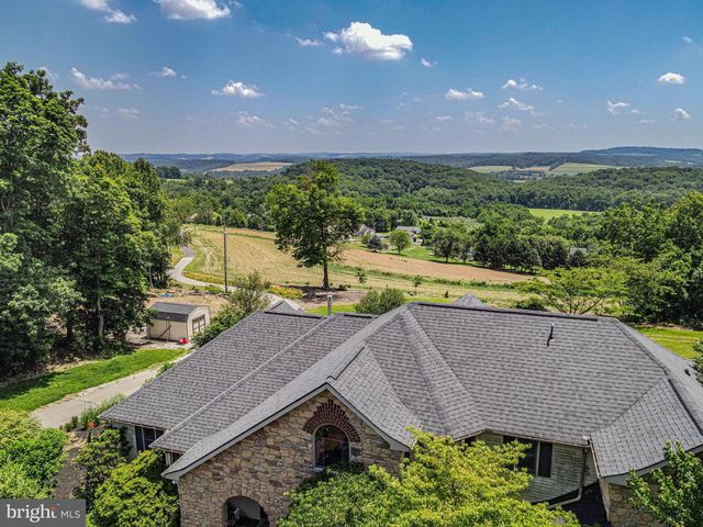 4815 ZEIGLERS CHURCH RD, Spring Grove, PA 17362