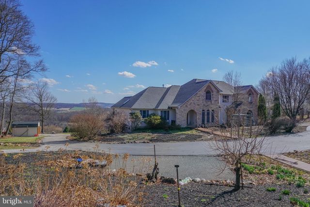 4815 ZEIGLERS CHURCH RD, Spring Grove, PA 17362