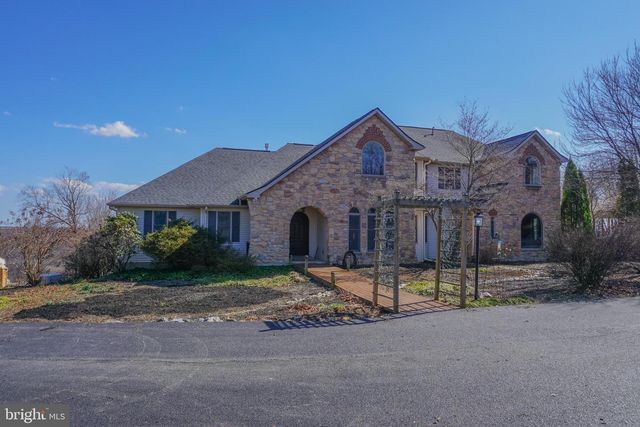 4815 ZEIGLERS CHURCH RD, Spring Grove, PA 17362