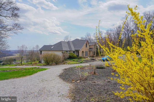 4815 ZEIGLERS CHURCH RD, Spring Grove, PA 17362