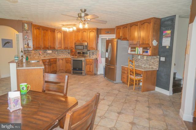 4815 ZEIGLERS CHURCH RD, Spring Grove, PA 17362