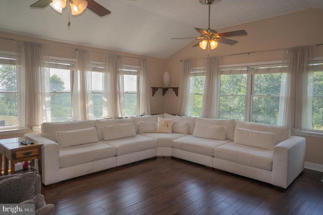 4815 ZEIGLERS CHURCH RD, Spring Grove, PA 17362