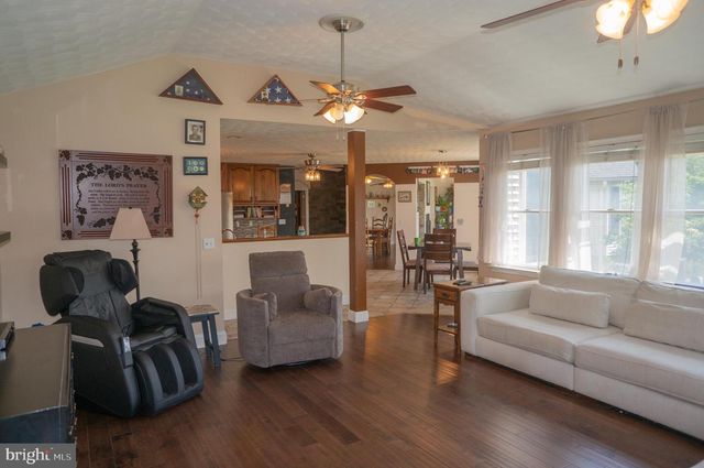4815 ZEIGLERS CHURCH RD, Spring Grove, PA 17362