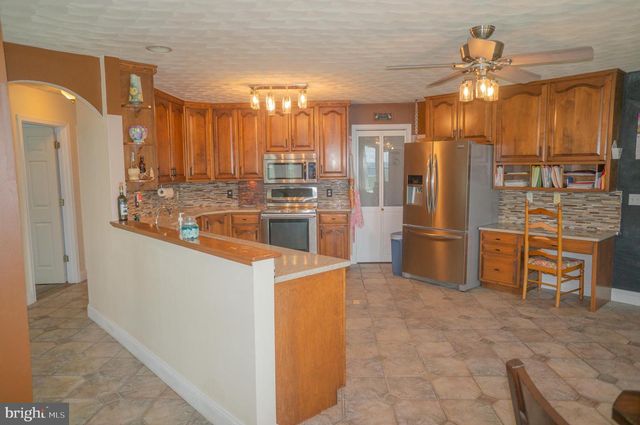 4815 ZEIGLERS CHURCH RD, Spring Grove, PA 17362