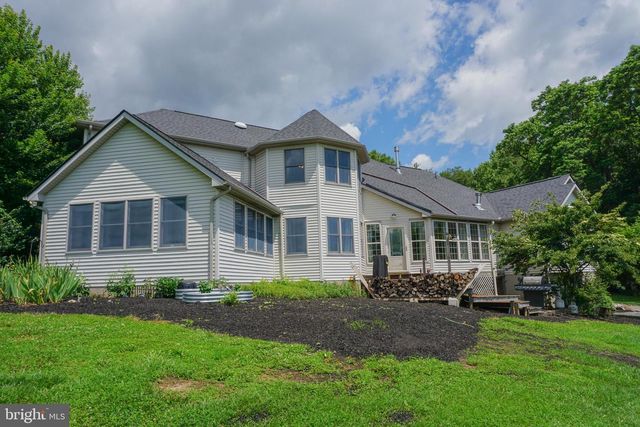 4815 ZEIGLERS CHURCH RD, Spring Grove, PA 17362