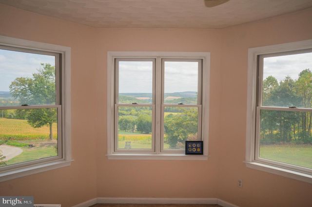4815 ZEIGLERS CHURCH RD, Spring Grove, PA 17362