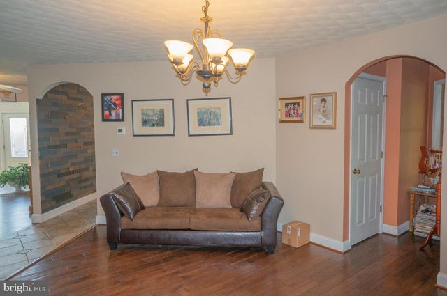 4815 ZEIGLERS CHURCH RD, Spring Grove, PA 17362