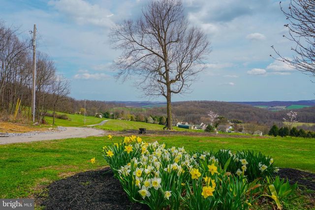 4815 ZEIGLERS CHURCH RD, Spring Grove, PA 17362