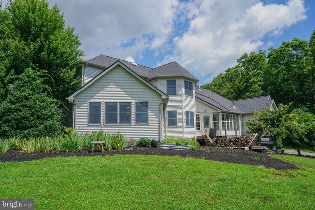 4815 ZEIGLERS CHURCH RD, Spring Grove, PA 17362