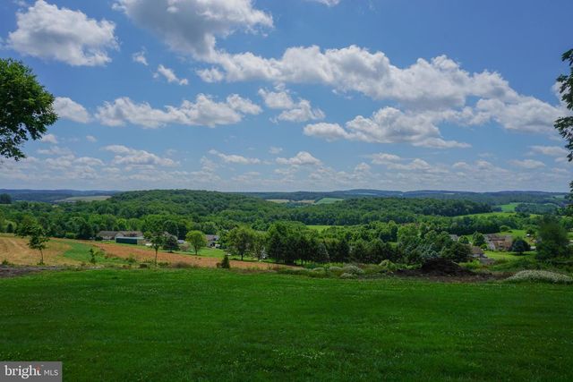 4815 ZEIGLERS CHURCH RD, Spring Grove, PA 17362