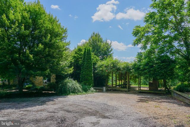 4815 ZEIGLERS CHURCH RD, Spring Grove, PA 17362