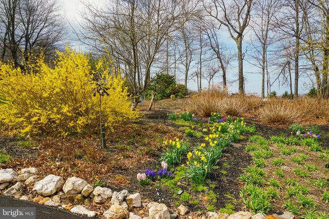 4815 ZEIGLERS CHURCH RD, Spring Grove, PA 17362