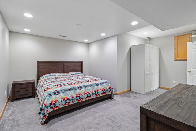 531 77th Street, West Des Moines, IA 50266