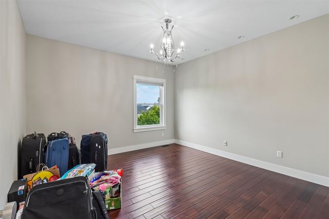 531 77th Street, West Des Moines, IA 50266