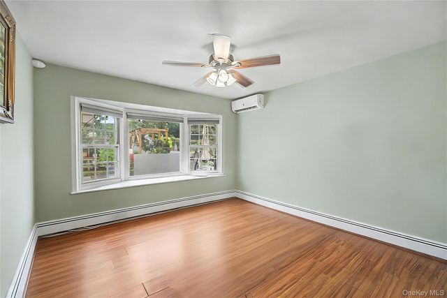 210 Spindle Road, Hicksville, NY 11801