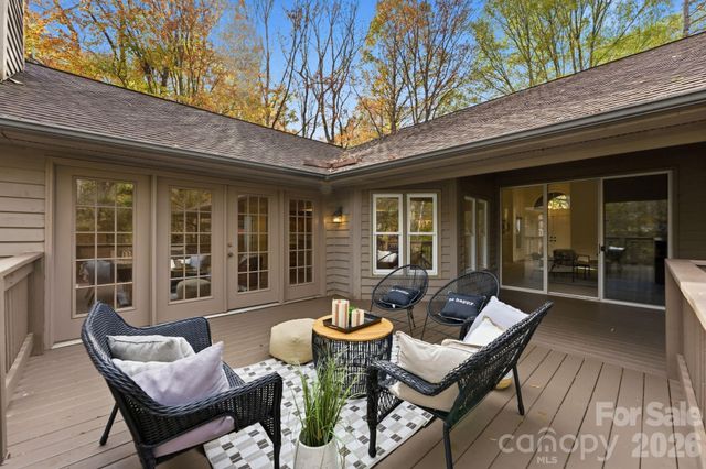 927 Longfield Circle, Charlotte, NC 28270