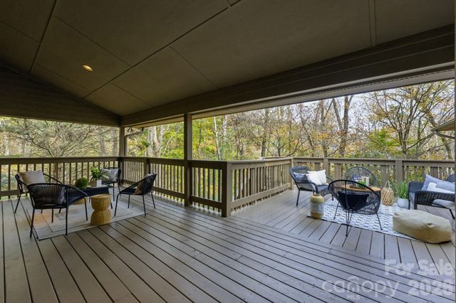 927 Longfield Circle, Charlotte, NC 28270