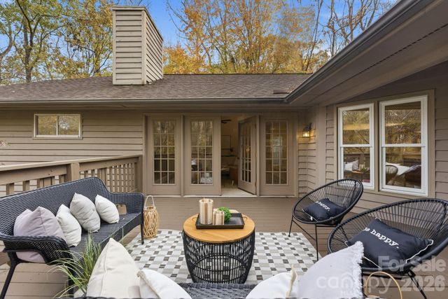 927 Longfield Circle, Charlotte, NC 28270