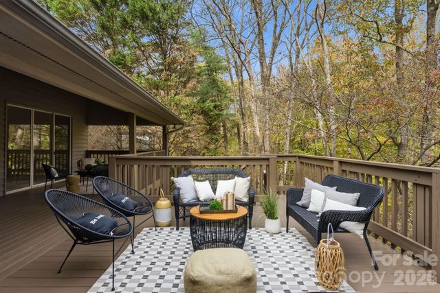 927 Longfield Circle, Charlotte, NC 28270