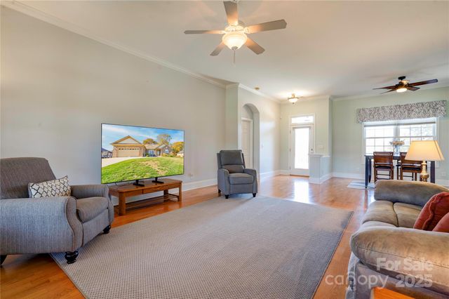 128 Harbourtown Drive, Kings Mountain, NC 28086