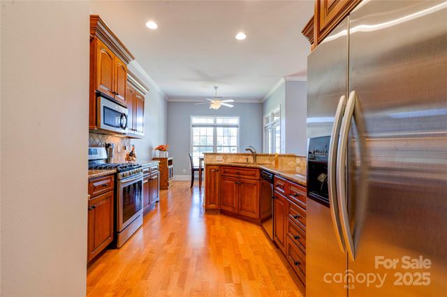 128 Harbourtown Drive, Kings Mountain, NC 28086