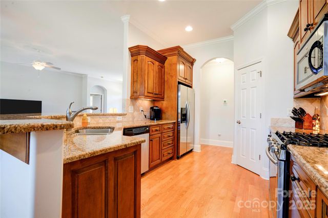 128 Harbourtown Drive, Kings Mountain, NC 28086