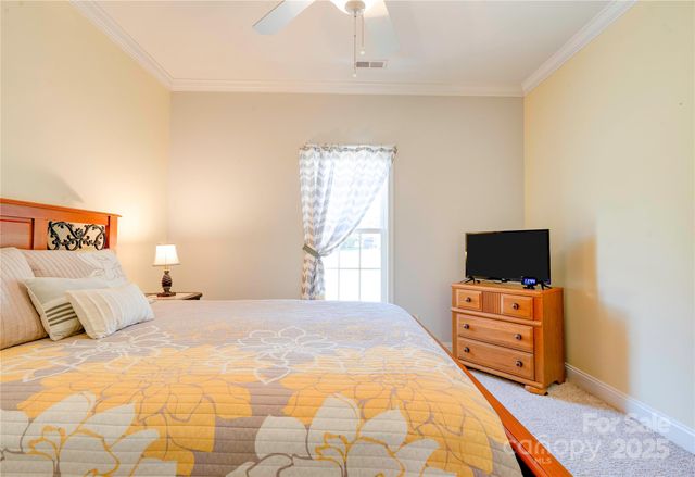 128 Harbourtown Drive, Kings Mountain, NC 28086