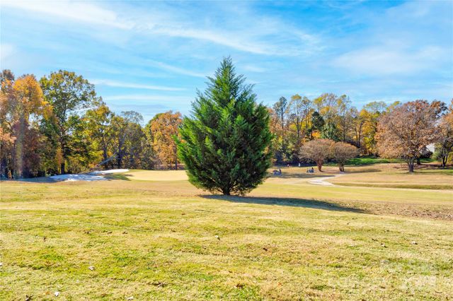 128 Harbourtown Drive, Kings Mountain, NC 28086