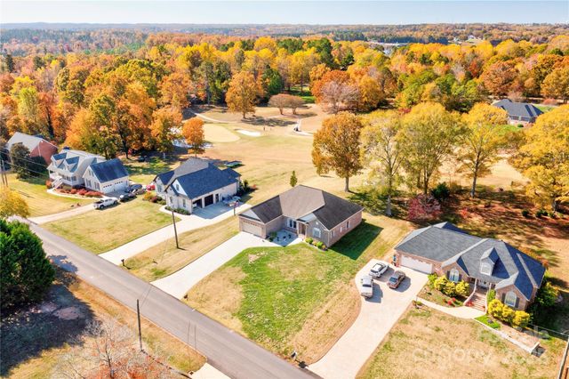 128 Harbourtown Drive, Kings Mountain, NC 28086