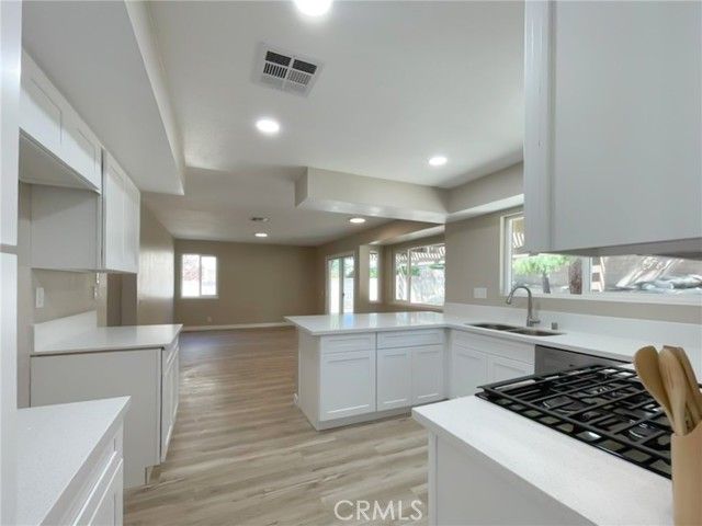 43856 Windsor Place, Lancaster, CA 93536