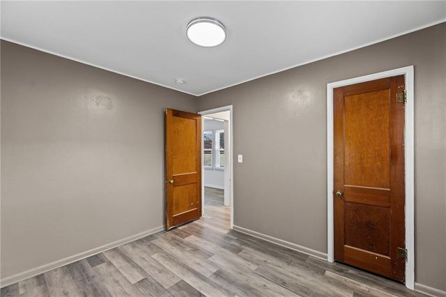 909 S Maple Street, Ottawa, KS 66067