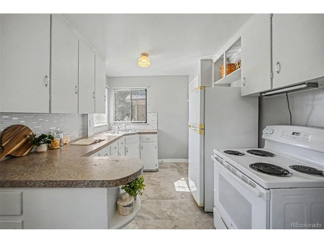 2685 S Logan St 2687, Denver, CO 80210