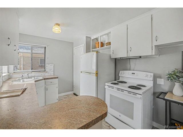 2685 S Logan St 2687, Denver, CO 80210