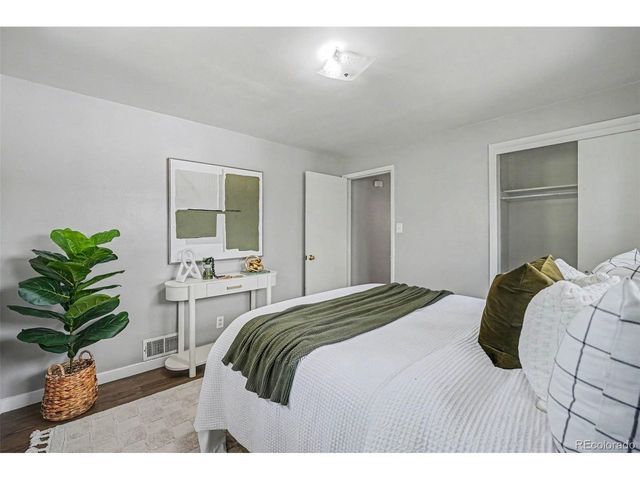 2685 S Logan St 2687, Denver, CO 80210