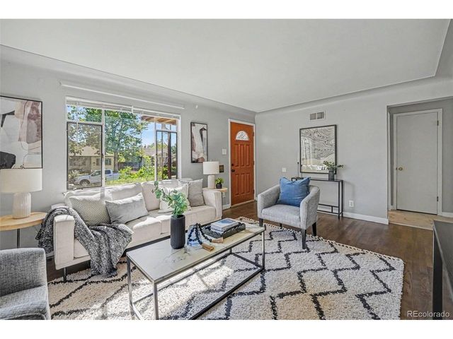2685 S Logan St 2687, Denver, CO 80210