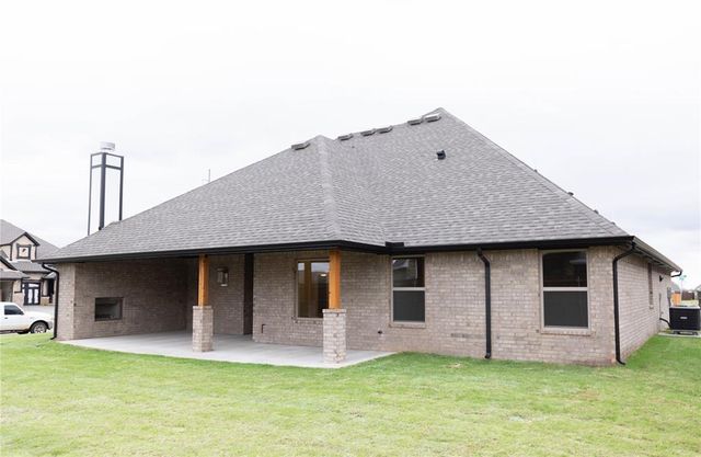 9324 NW 116th Street, Yukon, OK 73099