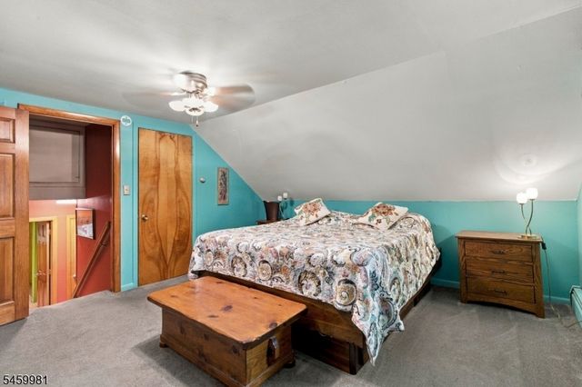 9 Melrose Ave, West Milford Twp., NJ 07421