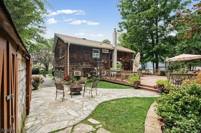 9 Melrose Ave, West Milford Twp., NJ 07421