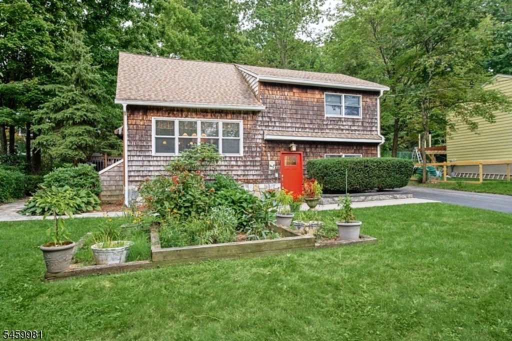 9 Melrose Ave, West Milford Twp., NJ 07421 — photo 2