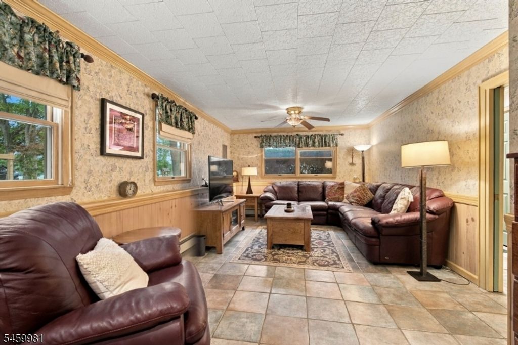9 Melrose Ave, West Milford Twp., NJ 07421 — photo 5